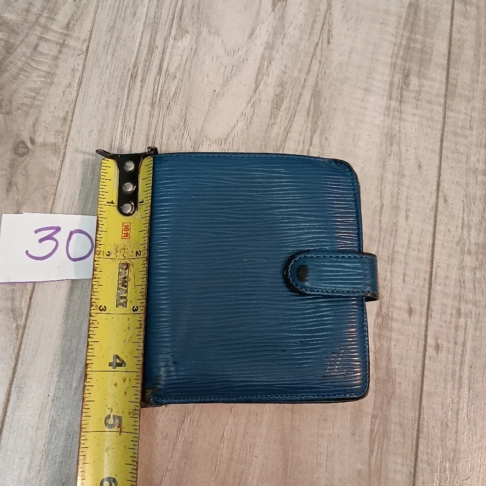 Louis Vuitton Blue Epi Leather Bifold Billfold Wallet / Snap Closure